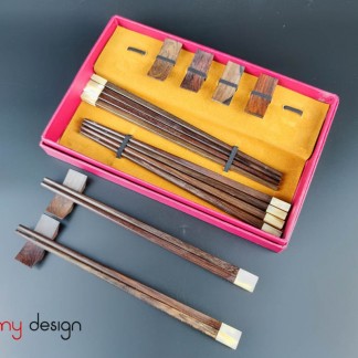 Set of 6 pairs of square rosewood chopsticks with snail head of chopstick with chopstick holders